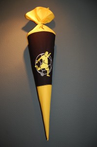 Zuckertüte Fußball in schwarz gelb