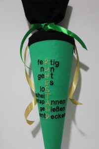 Kleine Rentnertüte in grün mit Name
